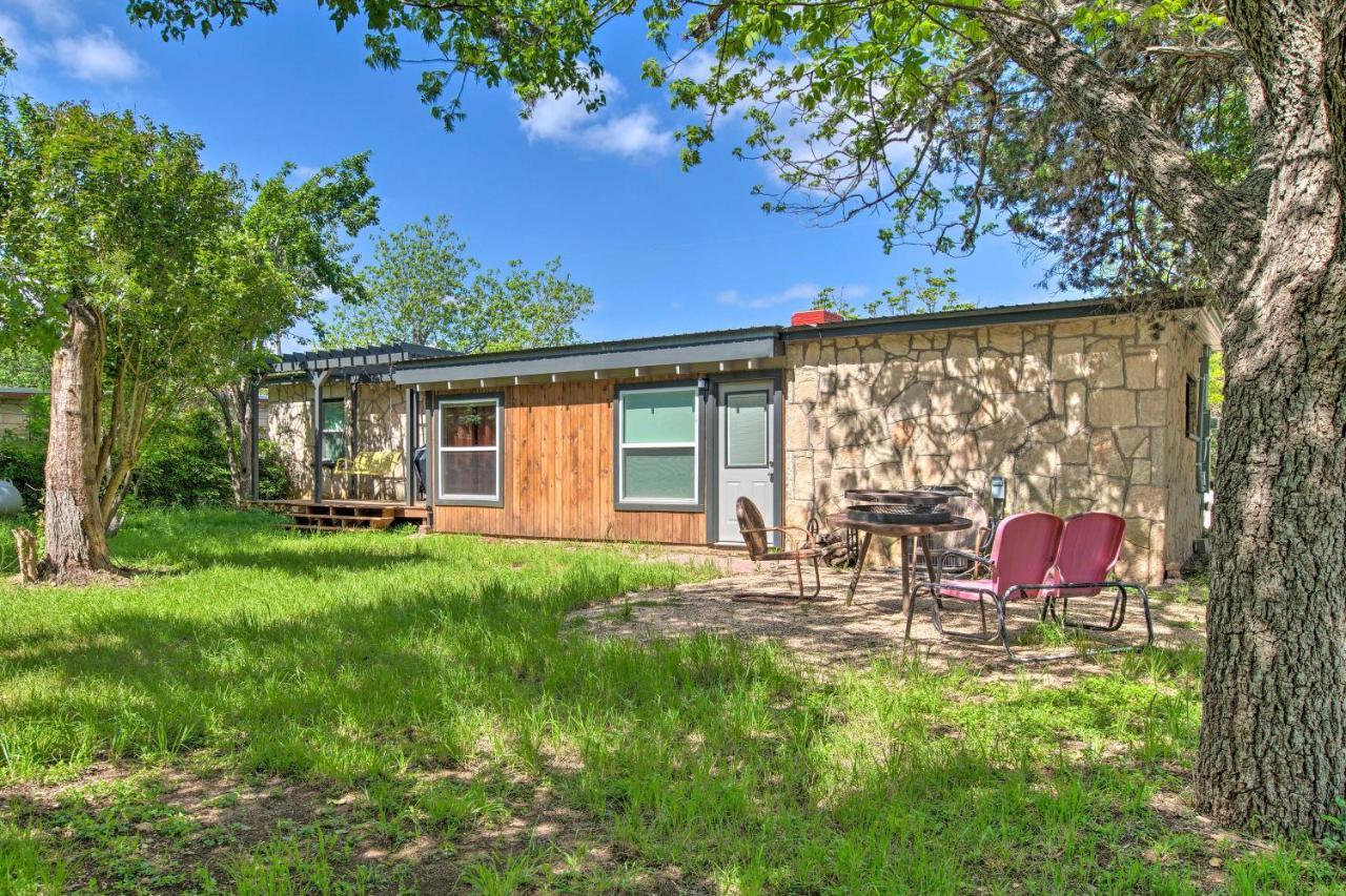 Remodeled Retro Home With Deck, Walk To Main Street! Blanco Εξωτερικό φωτογραφία